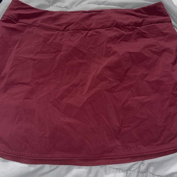 Outdoor Voices 3" Exercise Skort - Burgundy / Wine maroon Size S - Picture 3 of 5